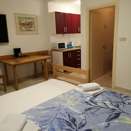 Apartment Dragi (adults Only)