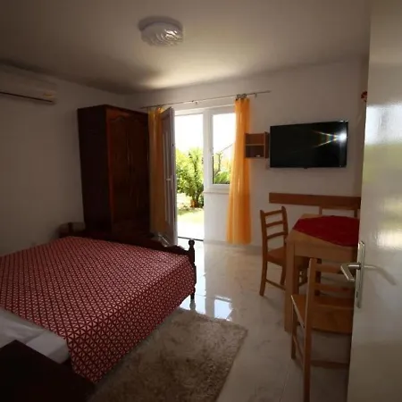 Apartment Dragi (adults Only)