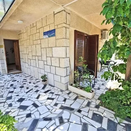 Apartment Dragi (adults Only)