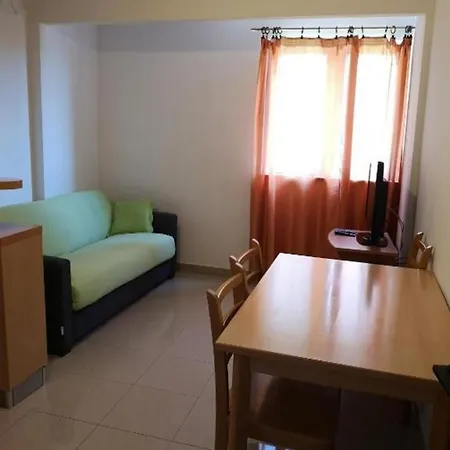Dragi - Adults Only * Split