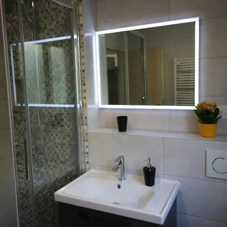 Dragi - Adults Only Apartman Split